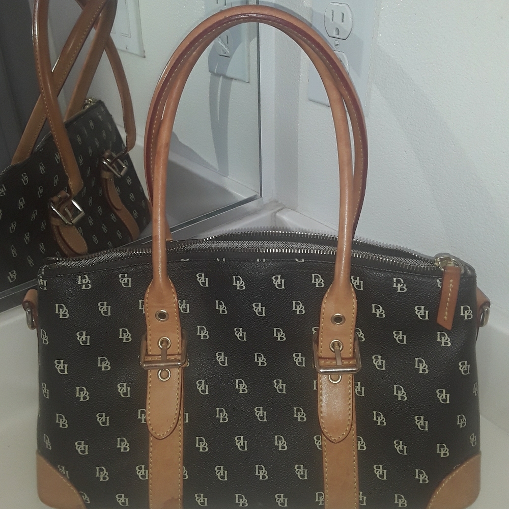 Vintage Dooney and Bourke Bag